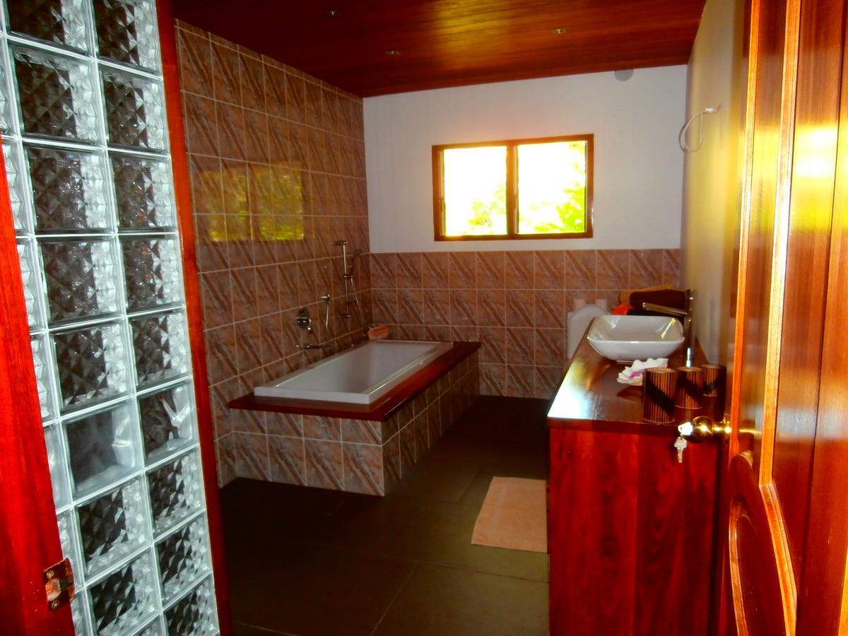 Korovesi Sunshine Villas Savusavu Luaran gambar