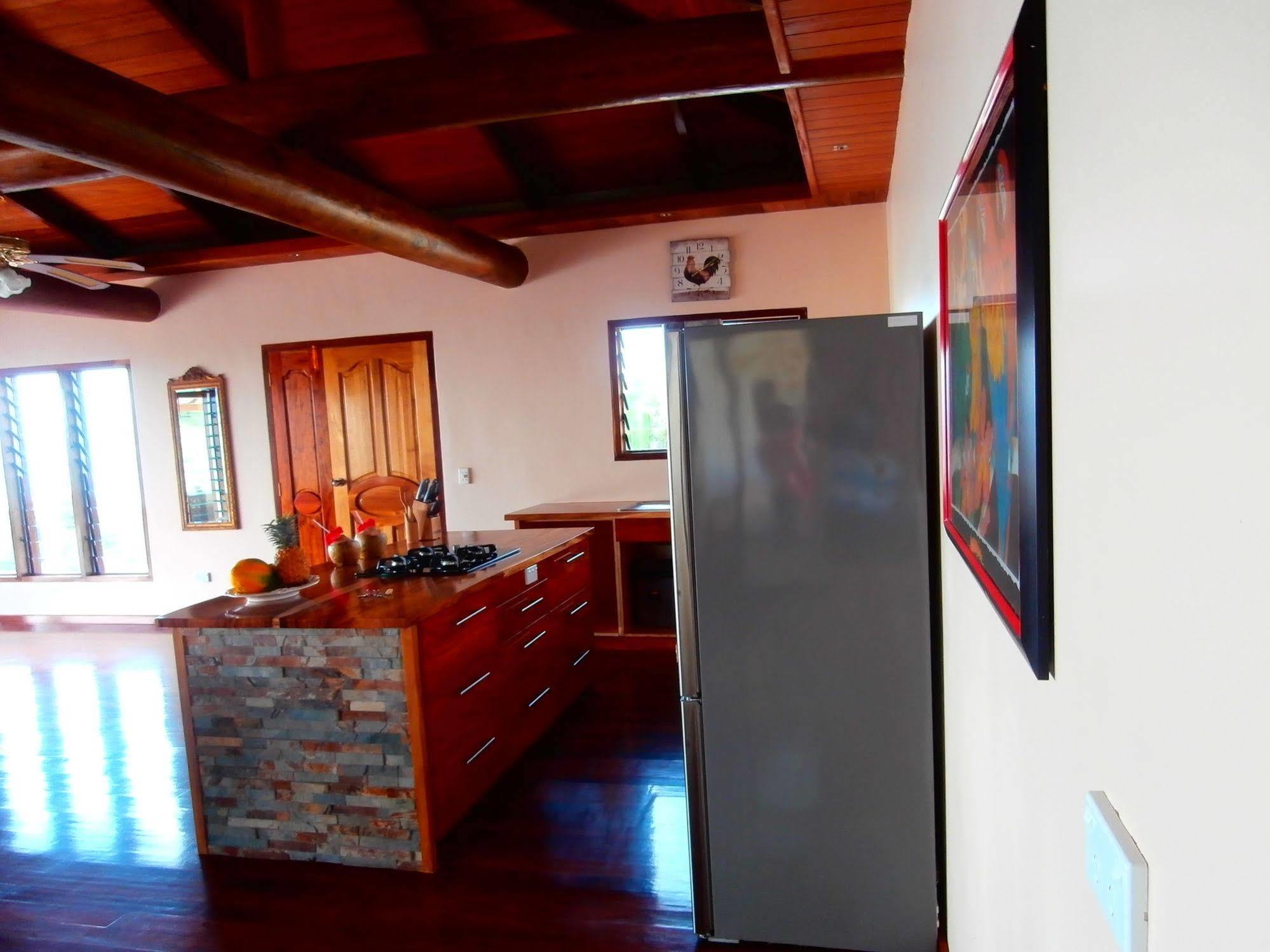 Korovesi Sunshine Villas Savusavu Luaran gambar