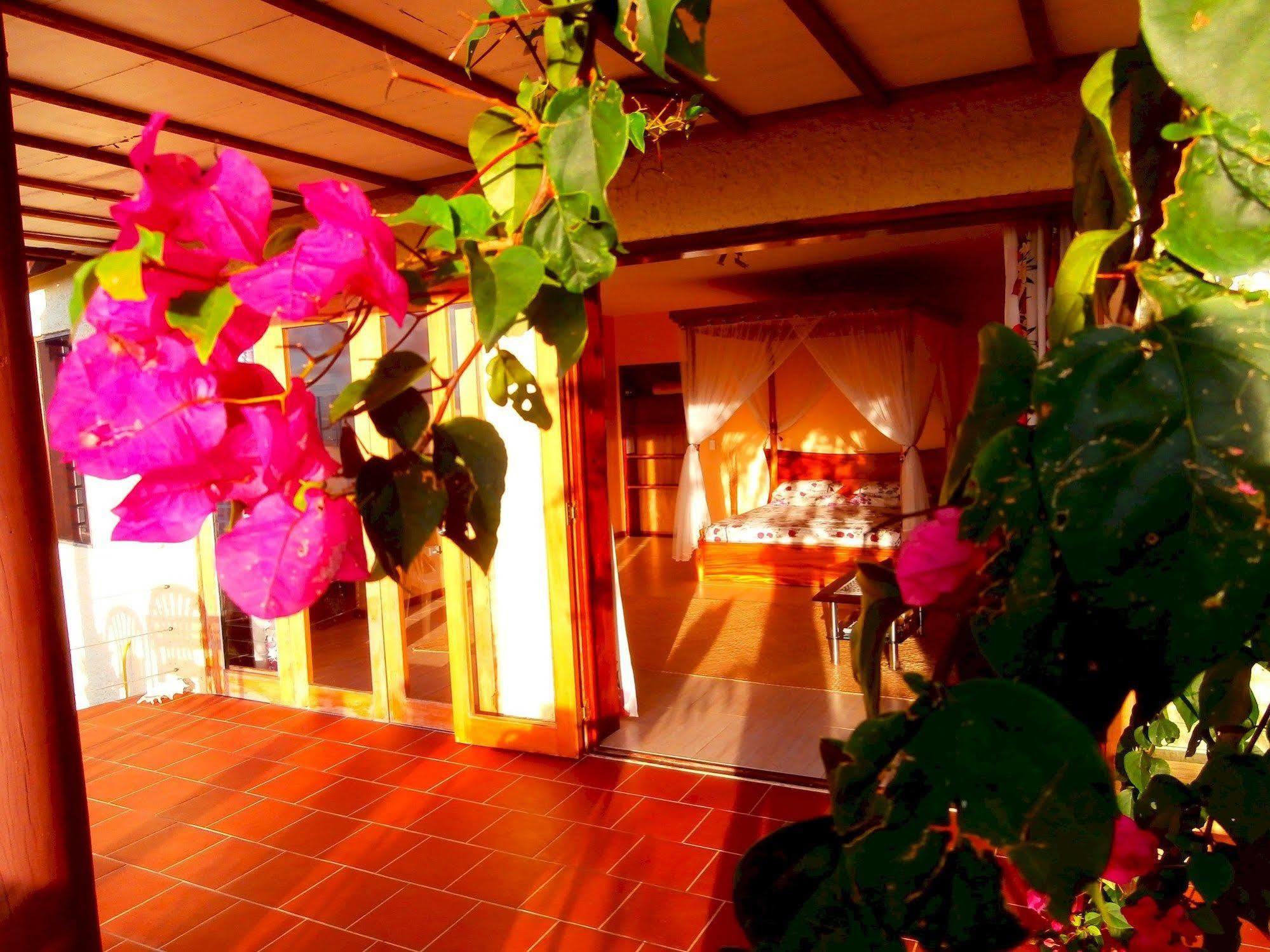 Korovesi Sunshine Villas Savusavu Luaran gambar